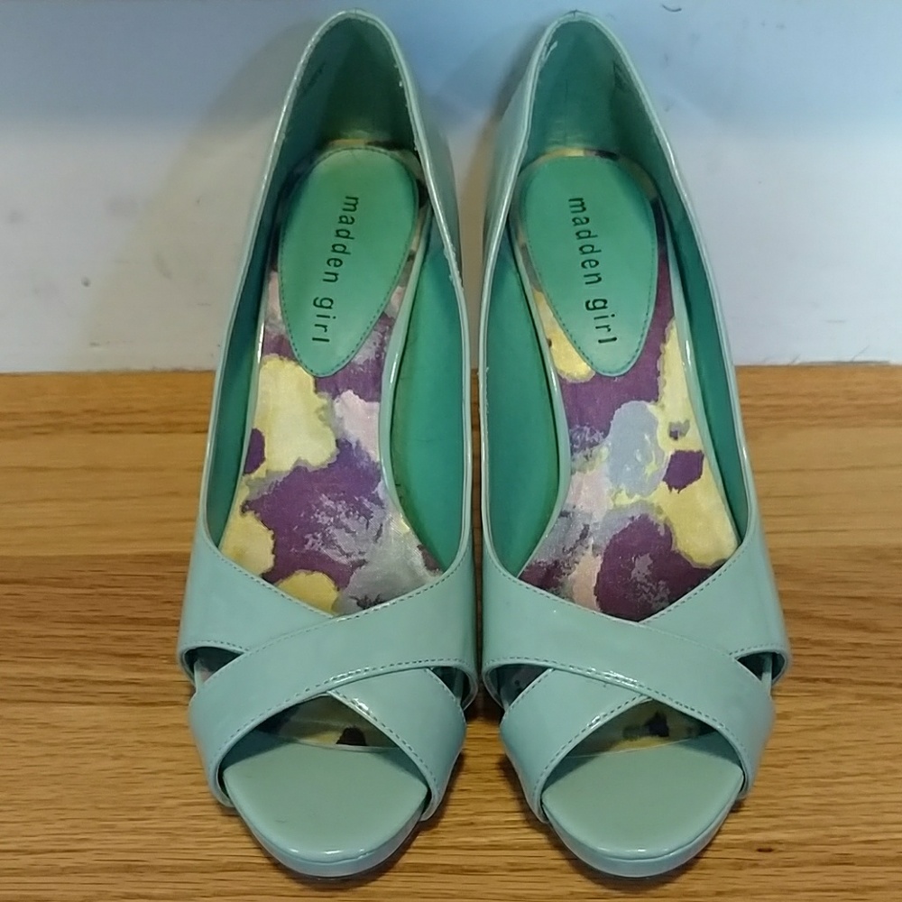 Tiffany Blue Madden Girl peep toe sz 9